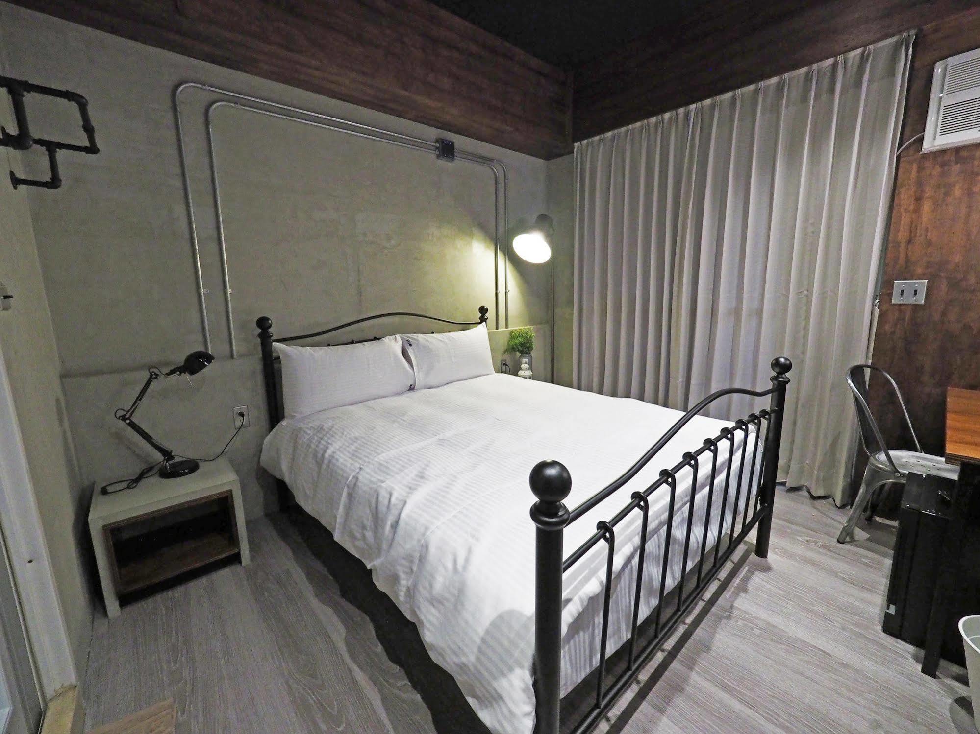 Loft Hostel Fengjia Tchaj-čung Exteriér fotografie
