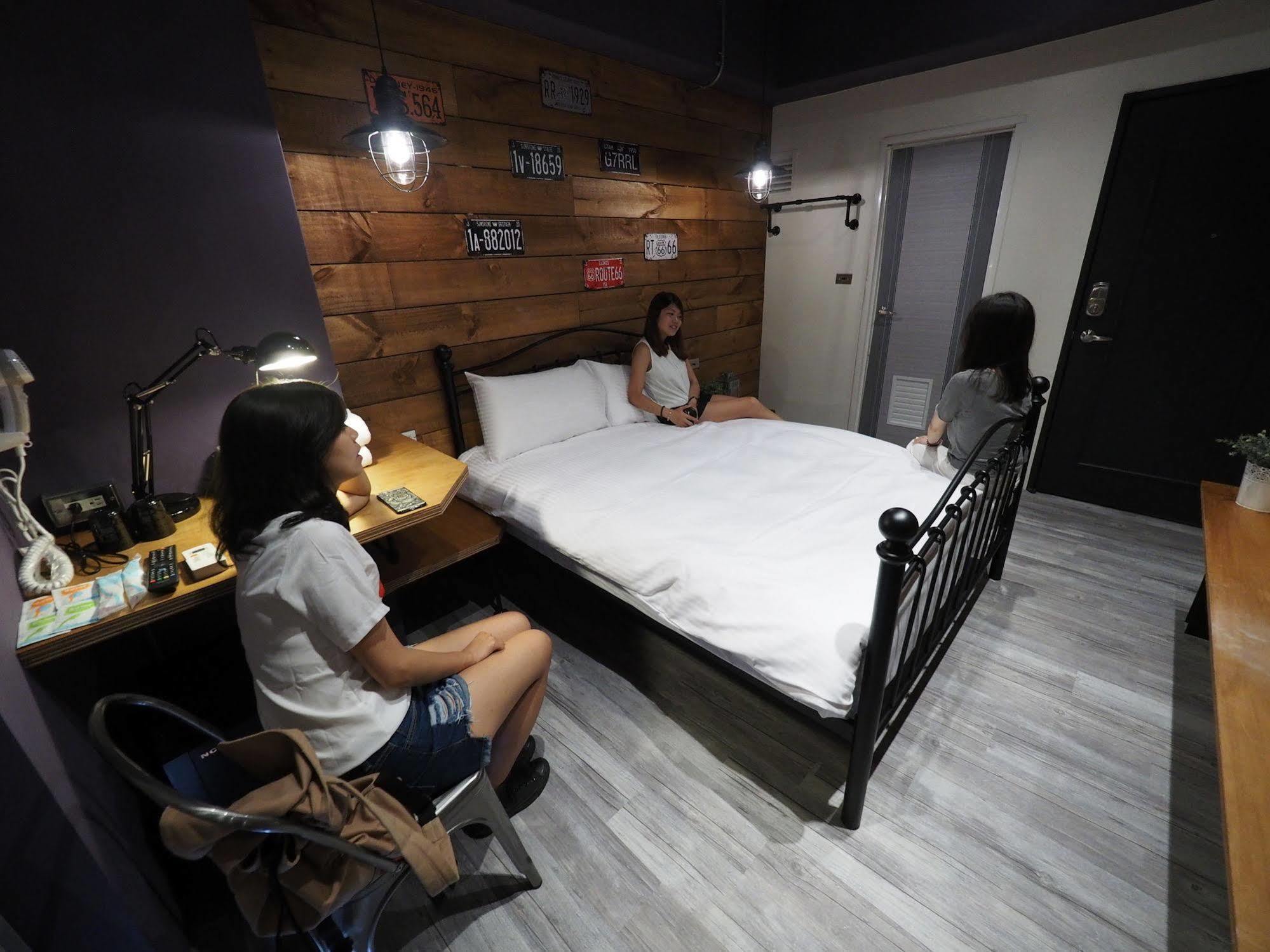 Loft Hostel Fengjia Tchaj-čung Exteriér fotografie